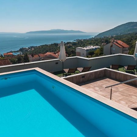 Apartment Lui With Rooftop Swimming Pool Ičići Exterior foto